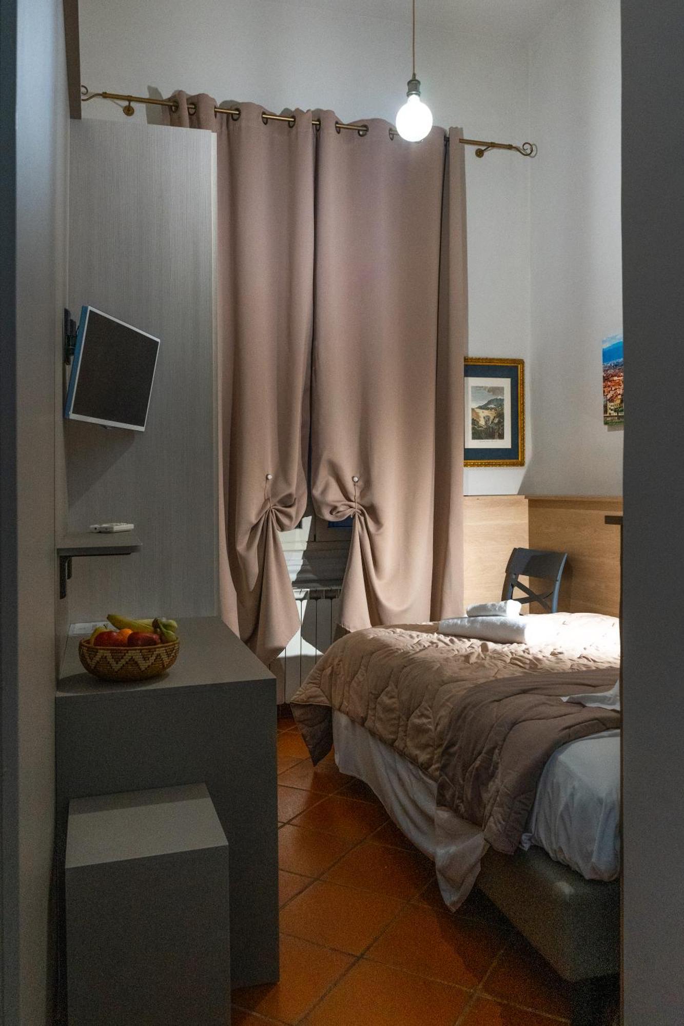 La Rosa Di Firenze B&B מראה חיצוני תמונה