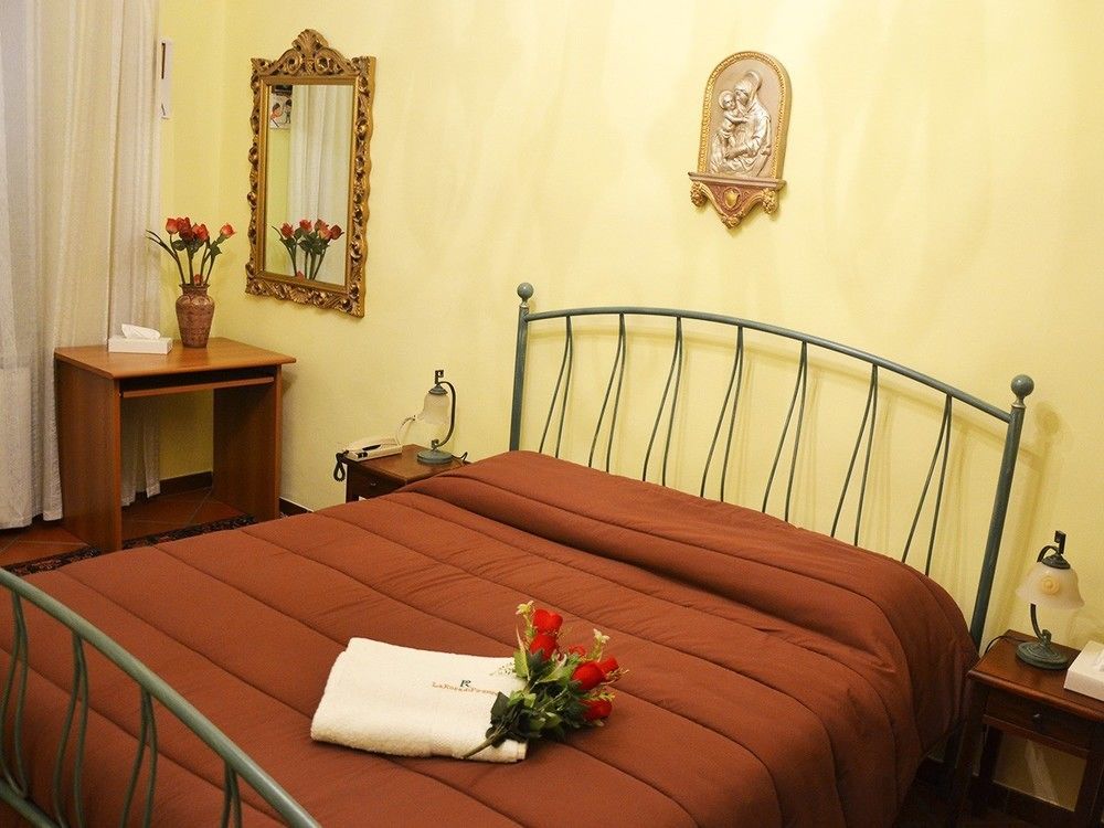 La Rosa Di Firenze B&B מראה חיצוני תמונה