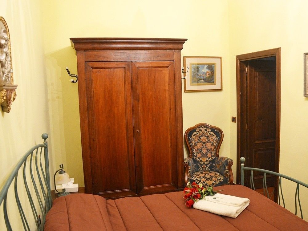 La Rosa Di Firenze B&B מראה חיצוני תמונה